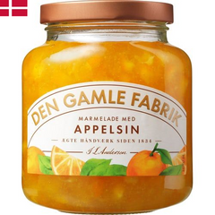 Den Gamle Fabrik Appelsin Marmelade passar bra till frukosten likväl till när man gör en god dessert.